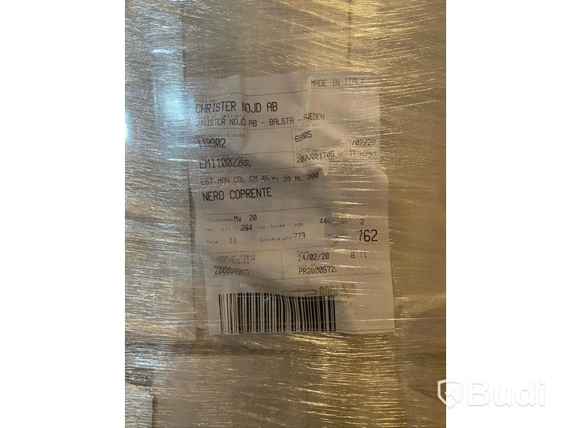 Ca 264 rullar handsträcksfilmer i svart